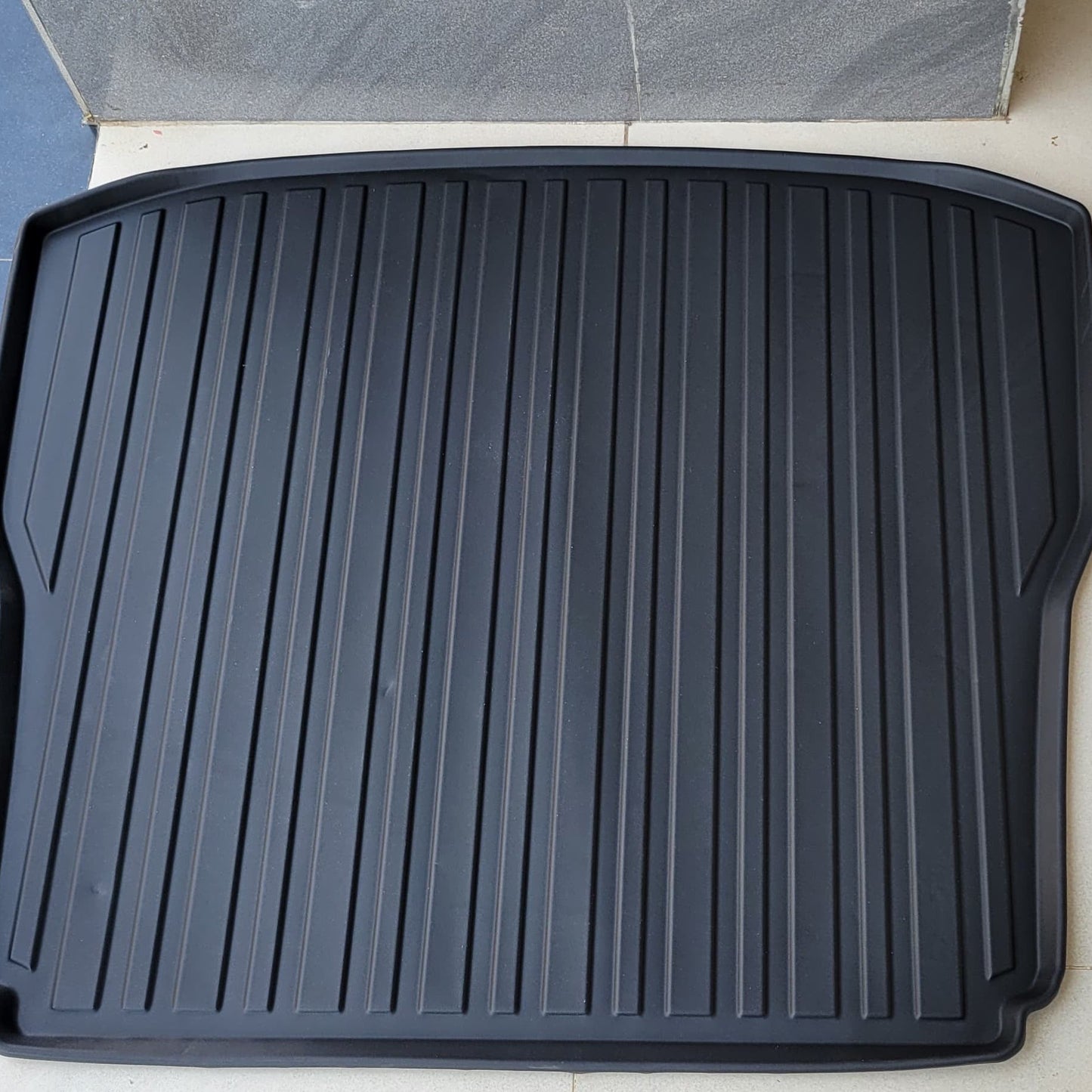 S07 - Trunk Tray TPE - 1172