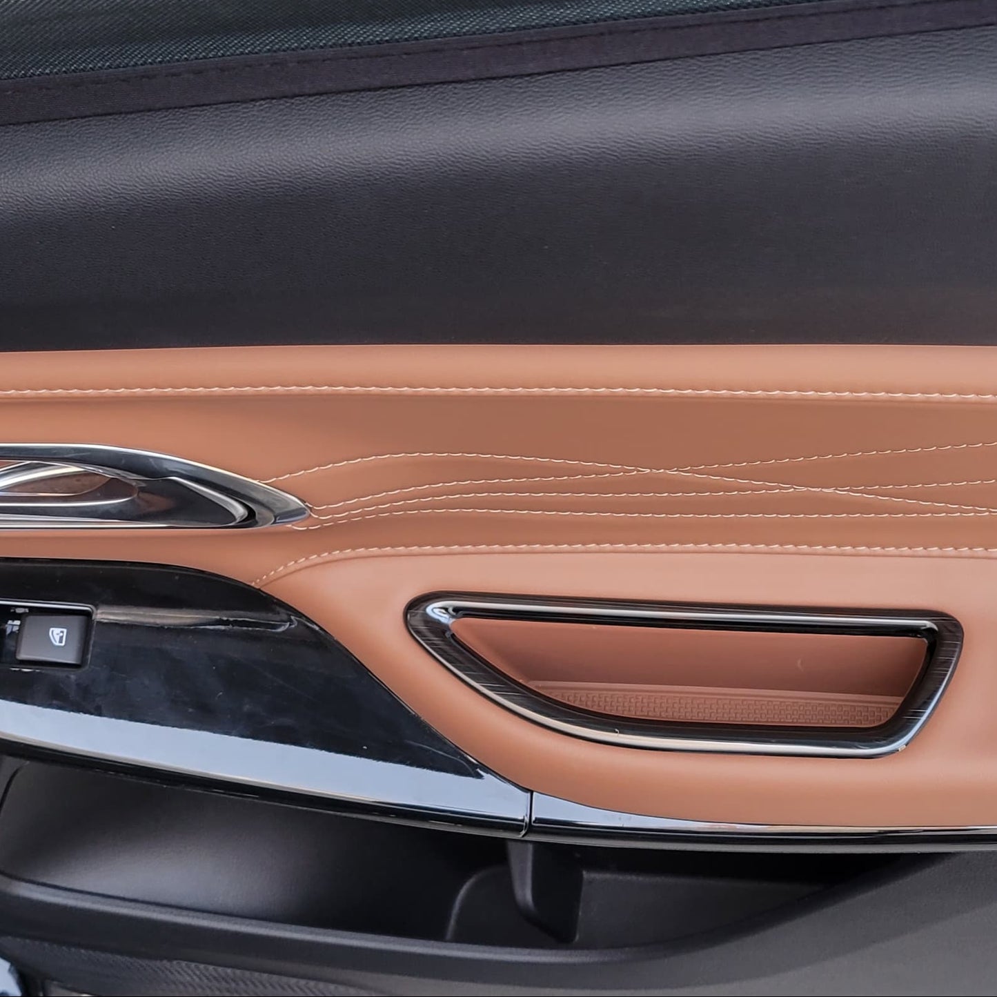 Oshan X7 - Inner Door Handle Frame - 121
