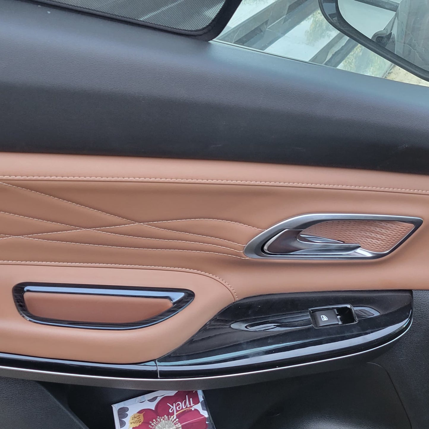 Oshan X7 - Inner Door Handle Frame - 121