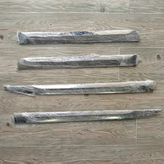 Tiggo 8 - Door Moulds - 1250