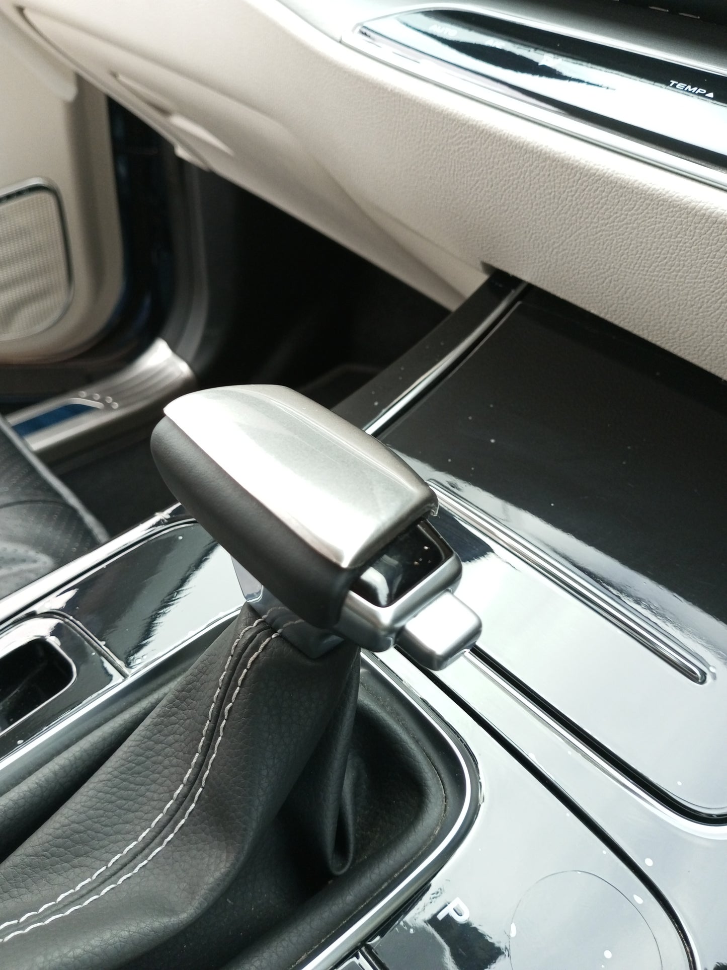 Oshan x7 - Gear Lever Trim - 139