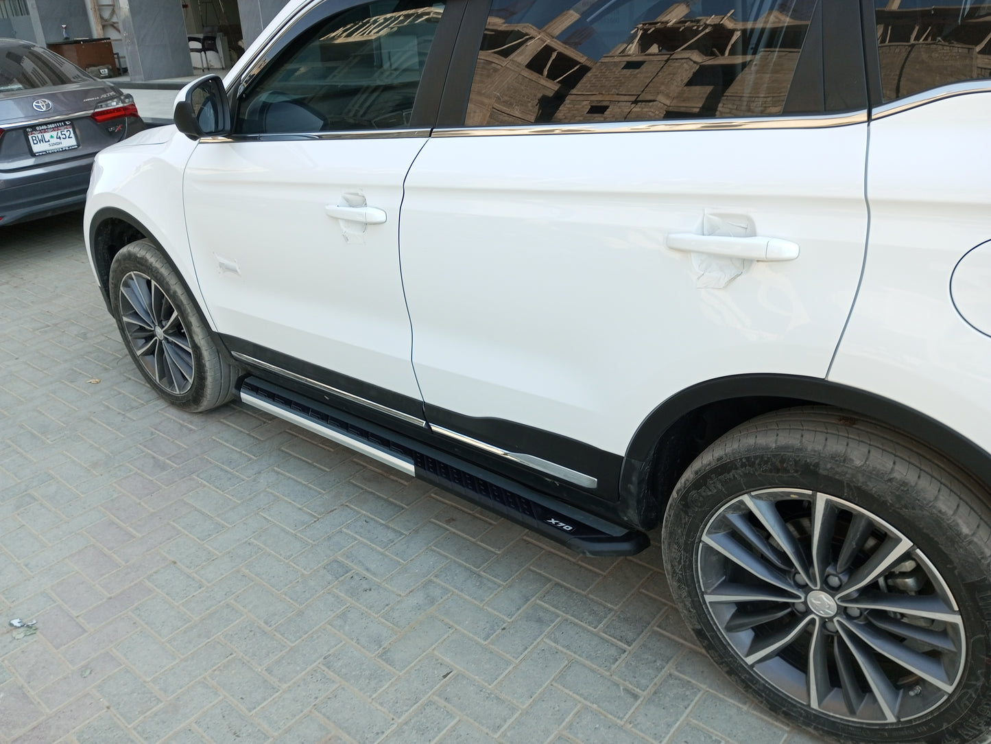 Proton X70 - Foot Step B Silver - 216