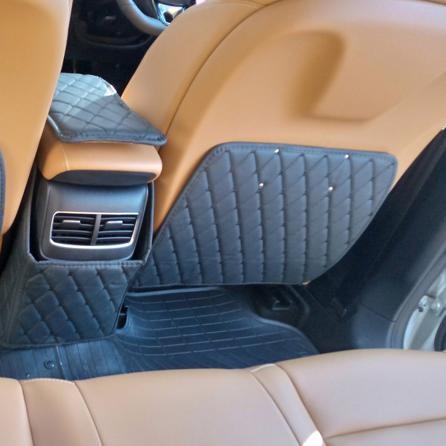 HS - Ant Seat Kick Mat Set - 284