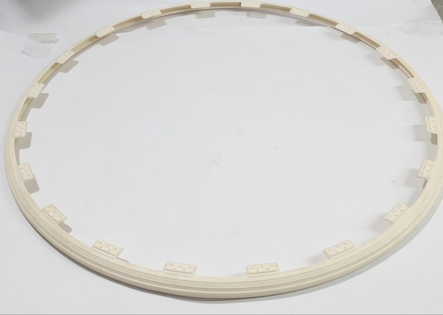 580pro - Wheel Ring 18" WHITE - 38