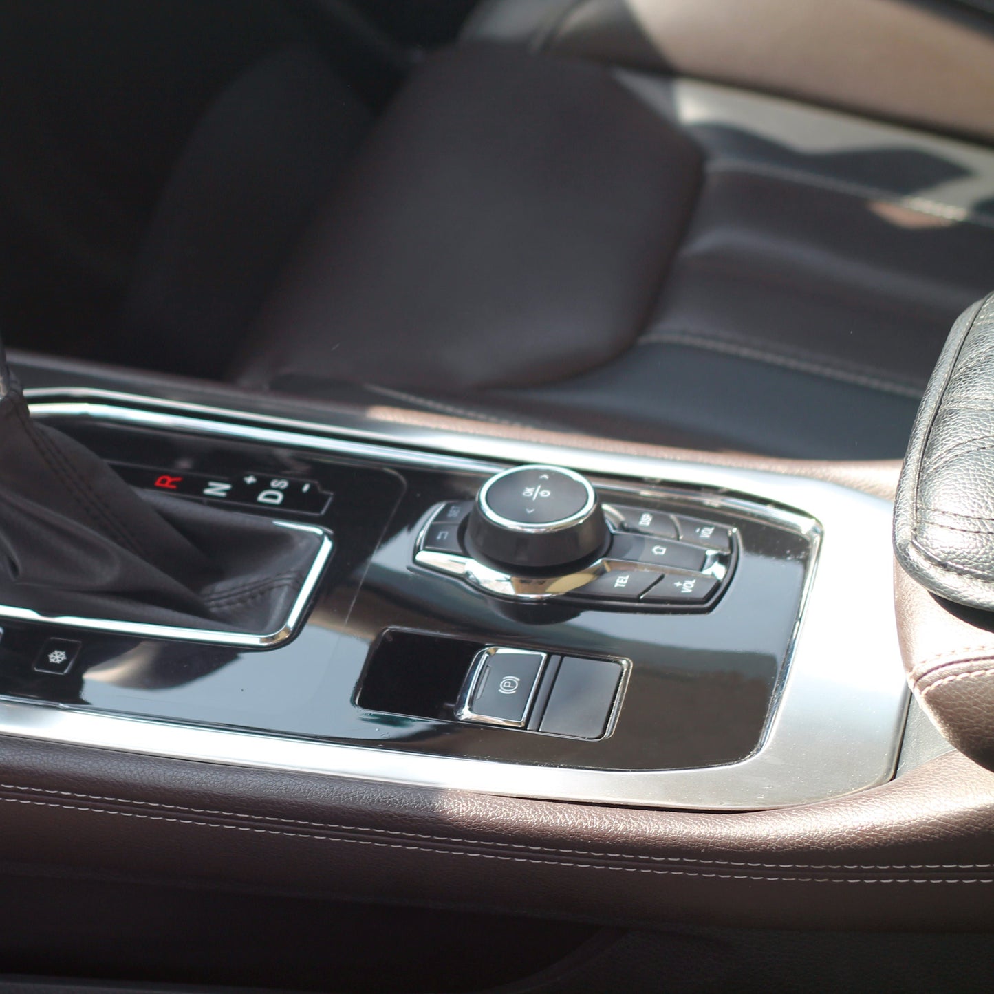 580pro - Center Console Frame - 54