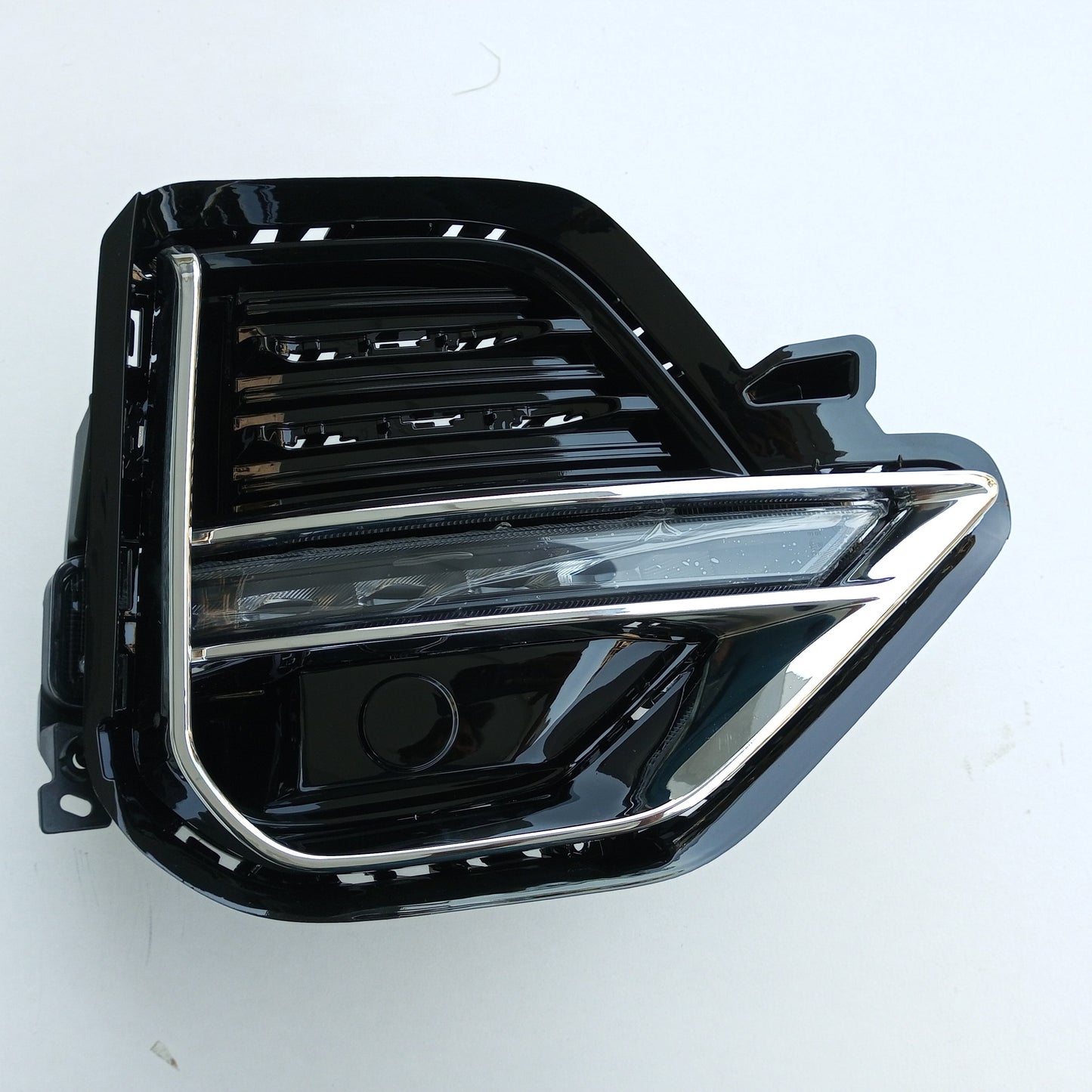 Tiggo 8 - Front Bumper Fog Light - 825