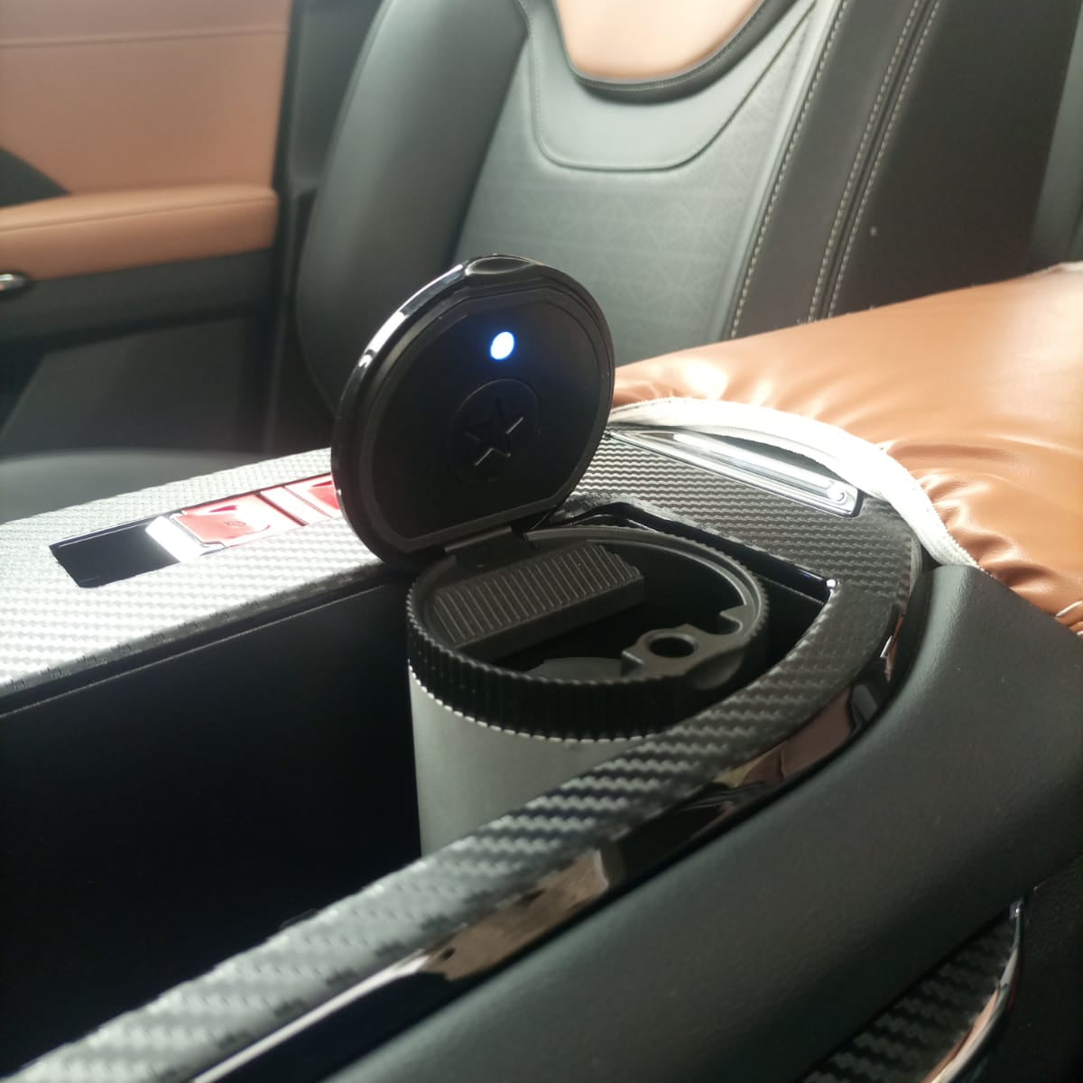 Universal - Car Ash Glass Round - 922