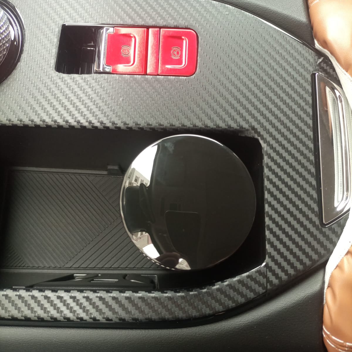 Universal - Car Ash Glass Round - 922