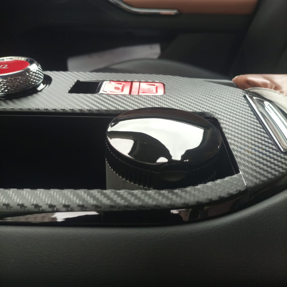 Universal - Car Ash Glass Round - 922