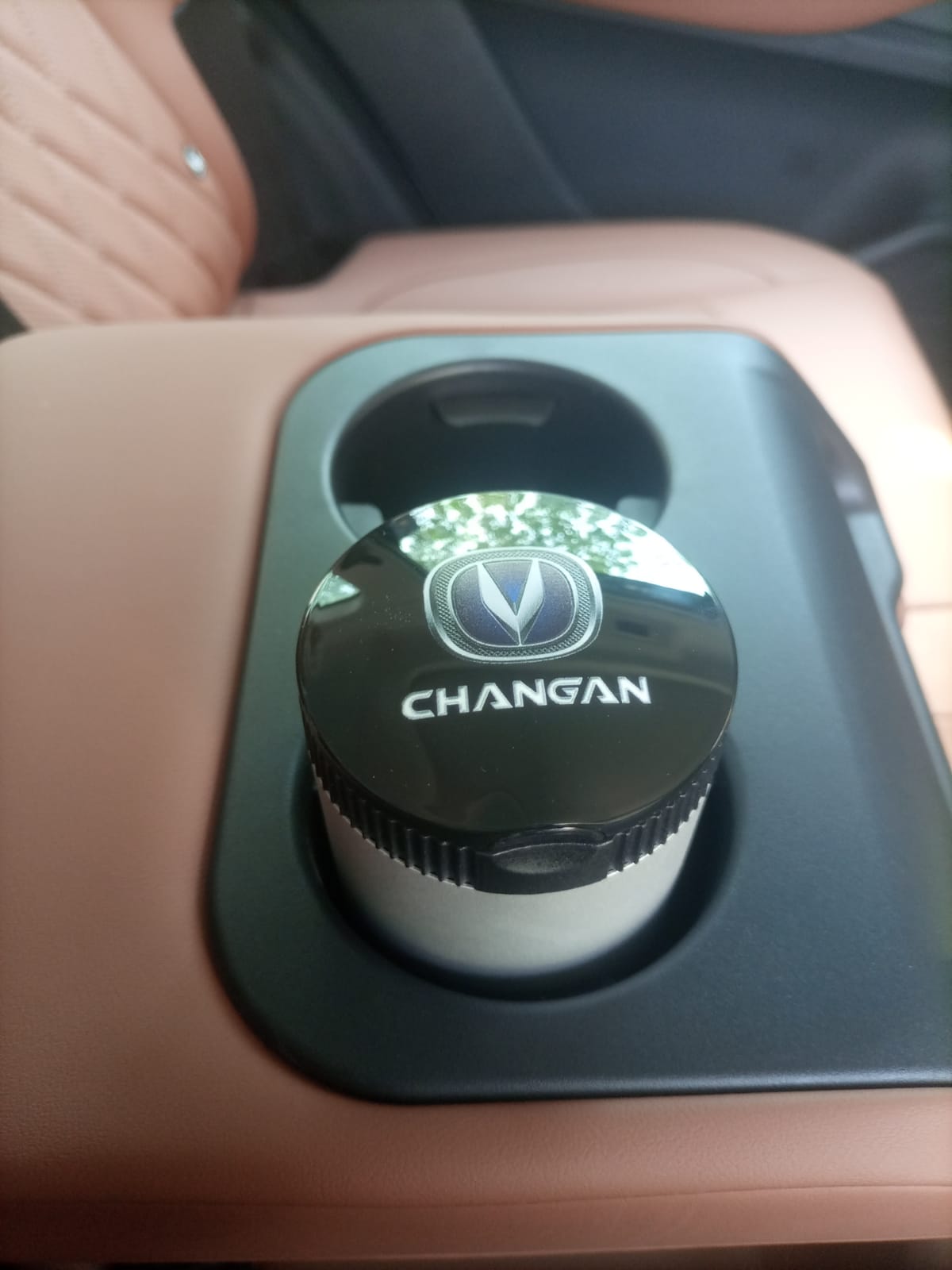 Oshan x7 - Car Ash Glass Round - 932