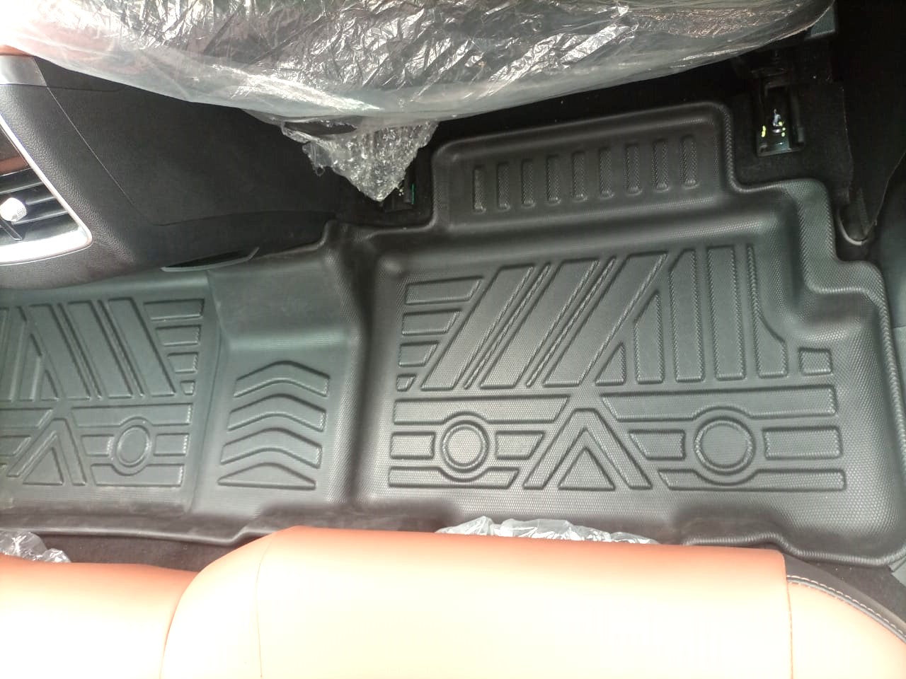 Tiggo 8 - Floor Mats TPE 4pcs Set - 940