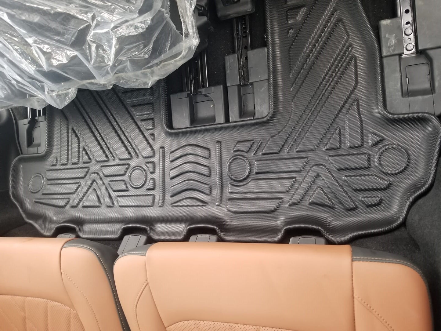 Tiggo 8 - Floor Mats TPE 4pcs Set - 940