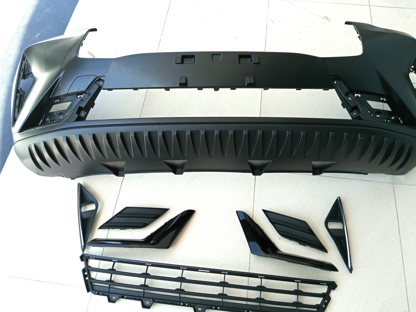 H6 - Front Bumper Complete Genuine - 1120