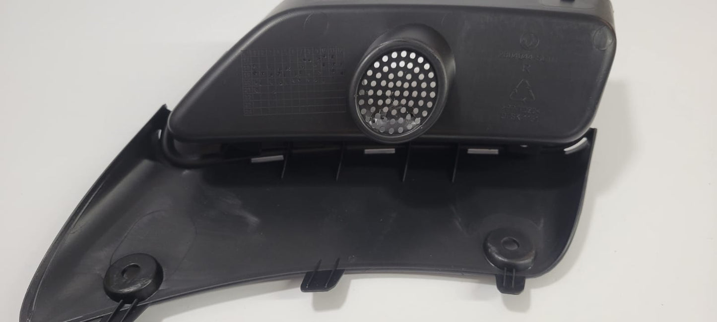 580pro - Rear Diffuser Cover Right - 1128