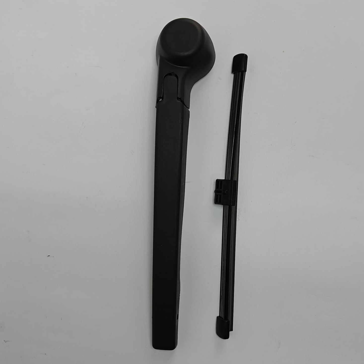 Tiggo 4 - Rear Wiper Complete - 1235