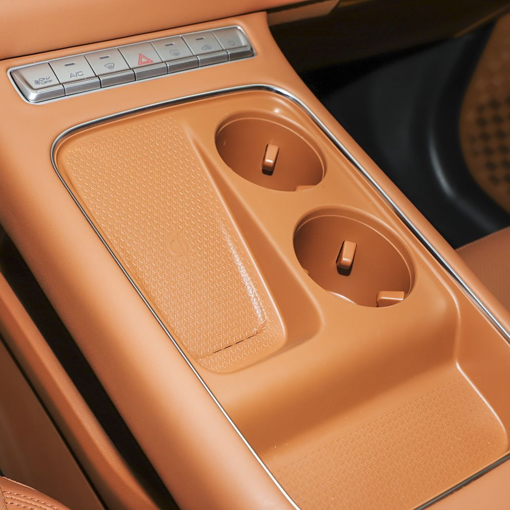 H6 - Cup Holder Cover Silicone FACELIFT - 1236