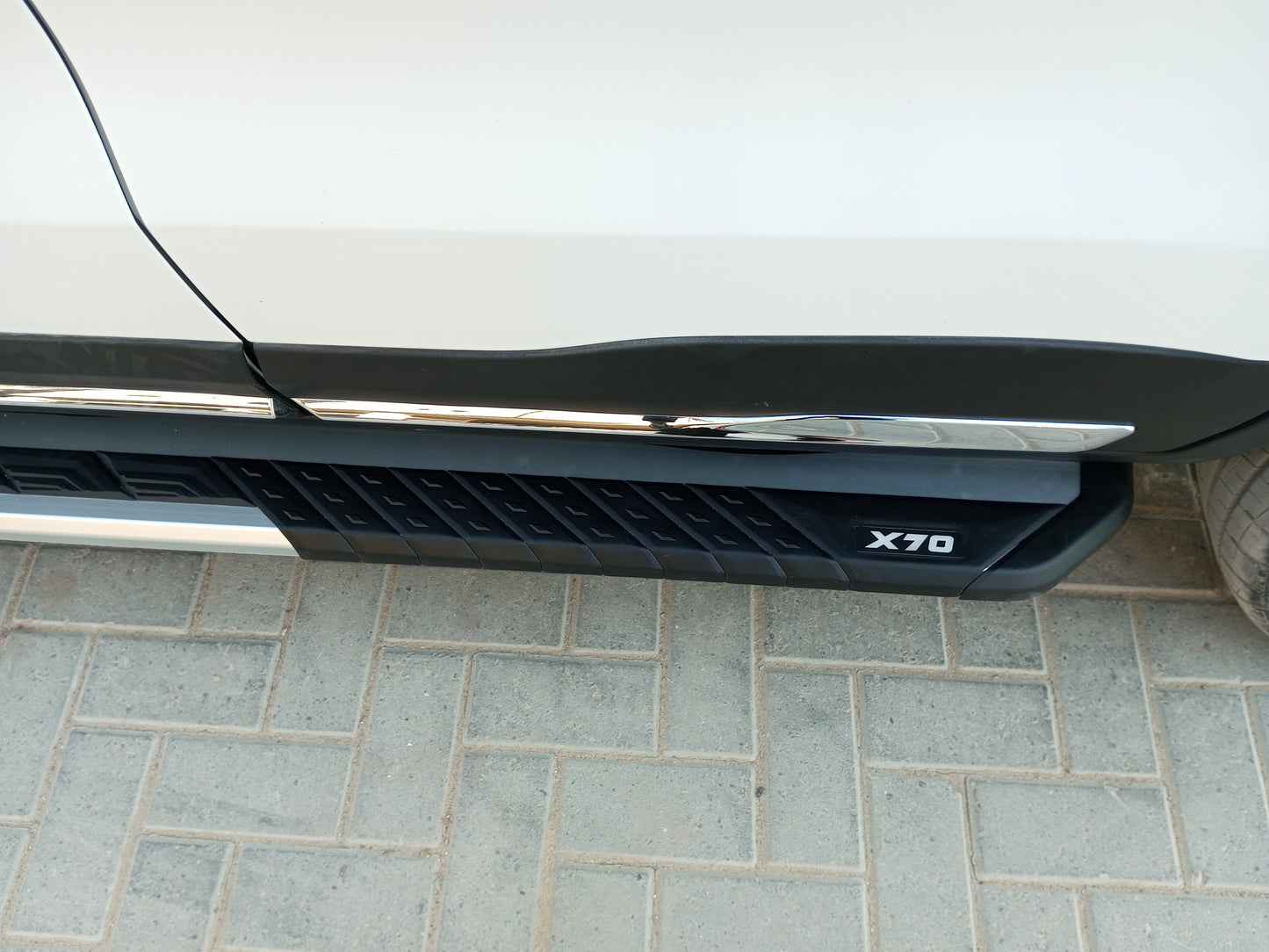 Proton X70 - Foot Step B Silver  - 216