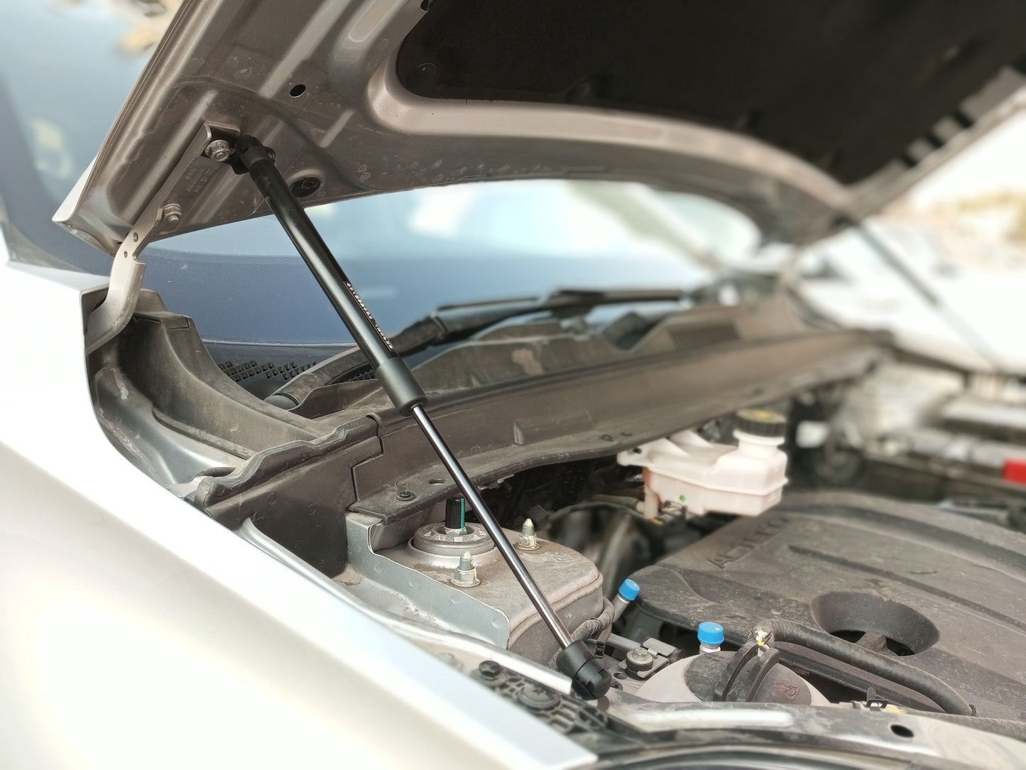 Tiggo 4 - Bonnet Hydraulics Set - 813