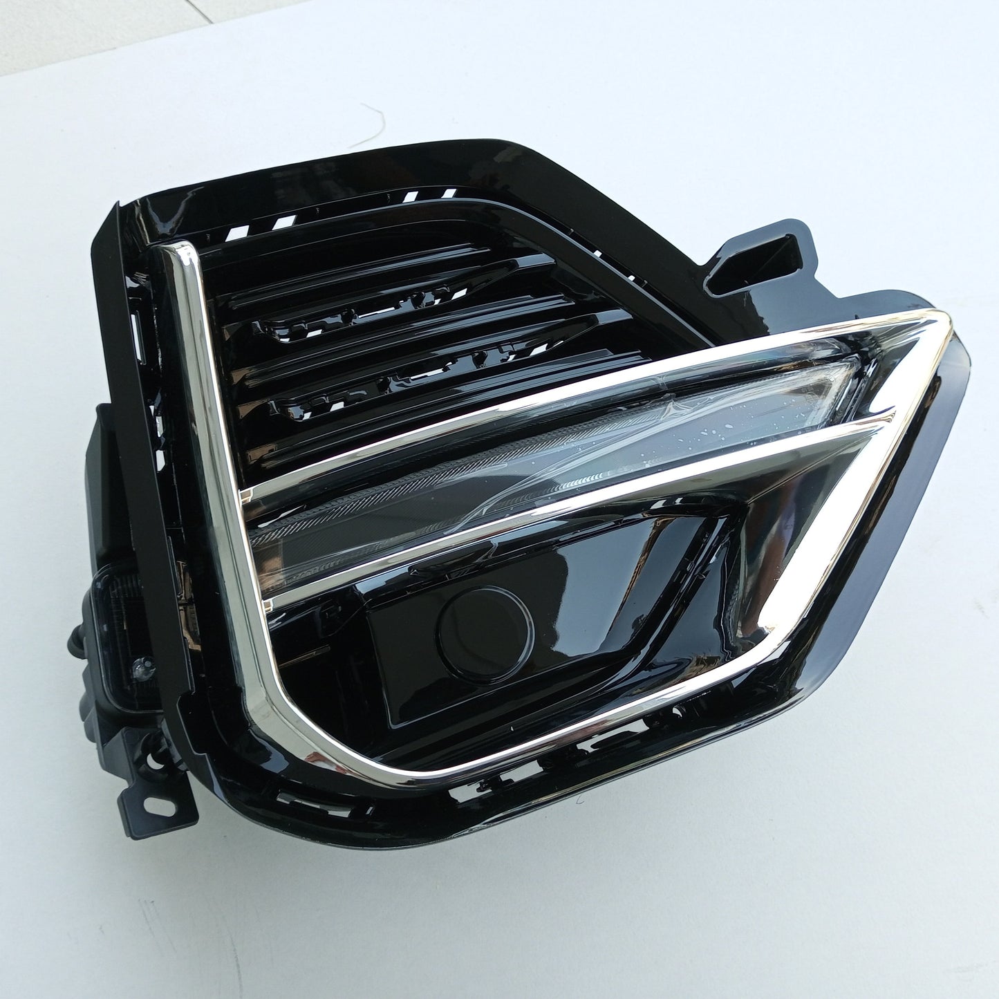 Tiggo 8 - Front Bumper Fog Light - 825