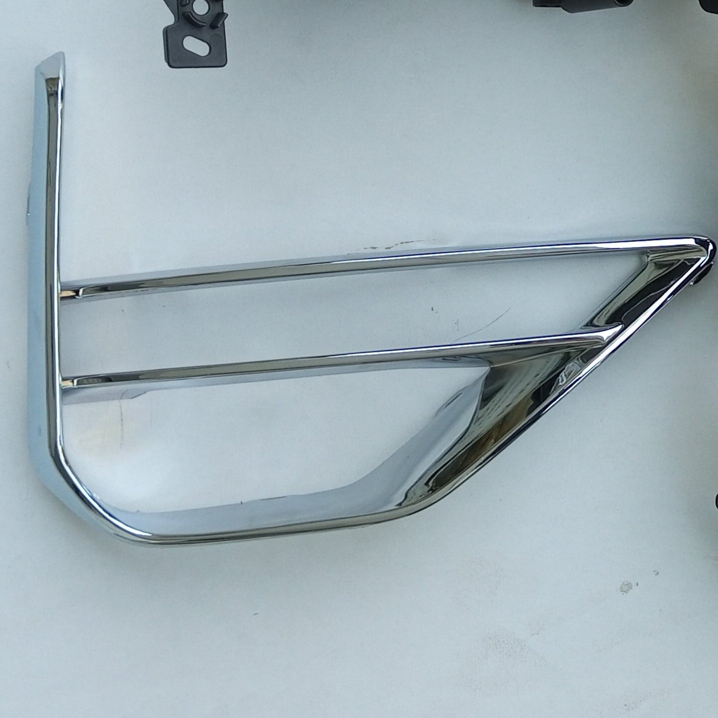 Tiggo 8 - Front Bumper Fog Light - 825