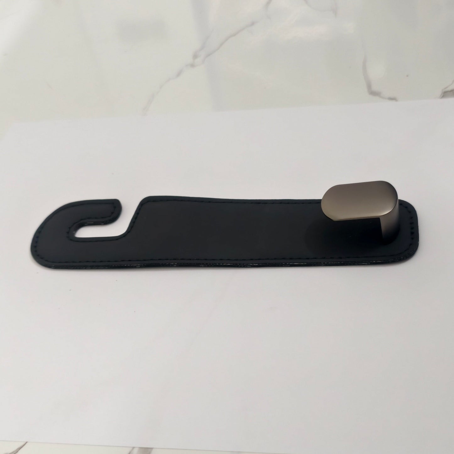 SO5 - Rear Headrest Hook - 1367