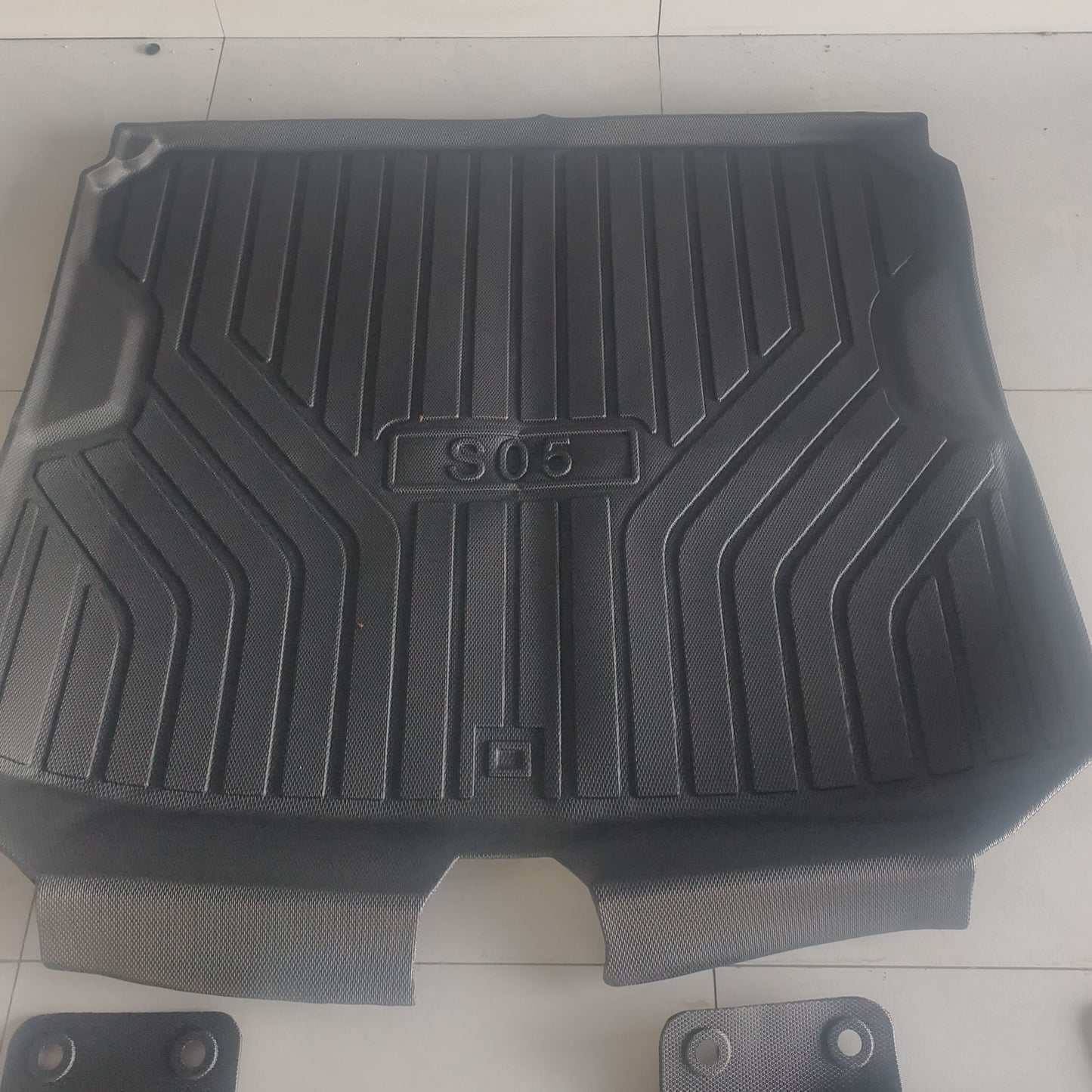 Deepal SO5 - Trunk Tray + Protector Black - 1380